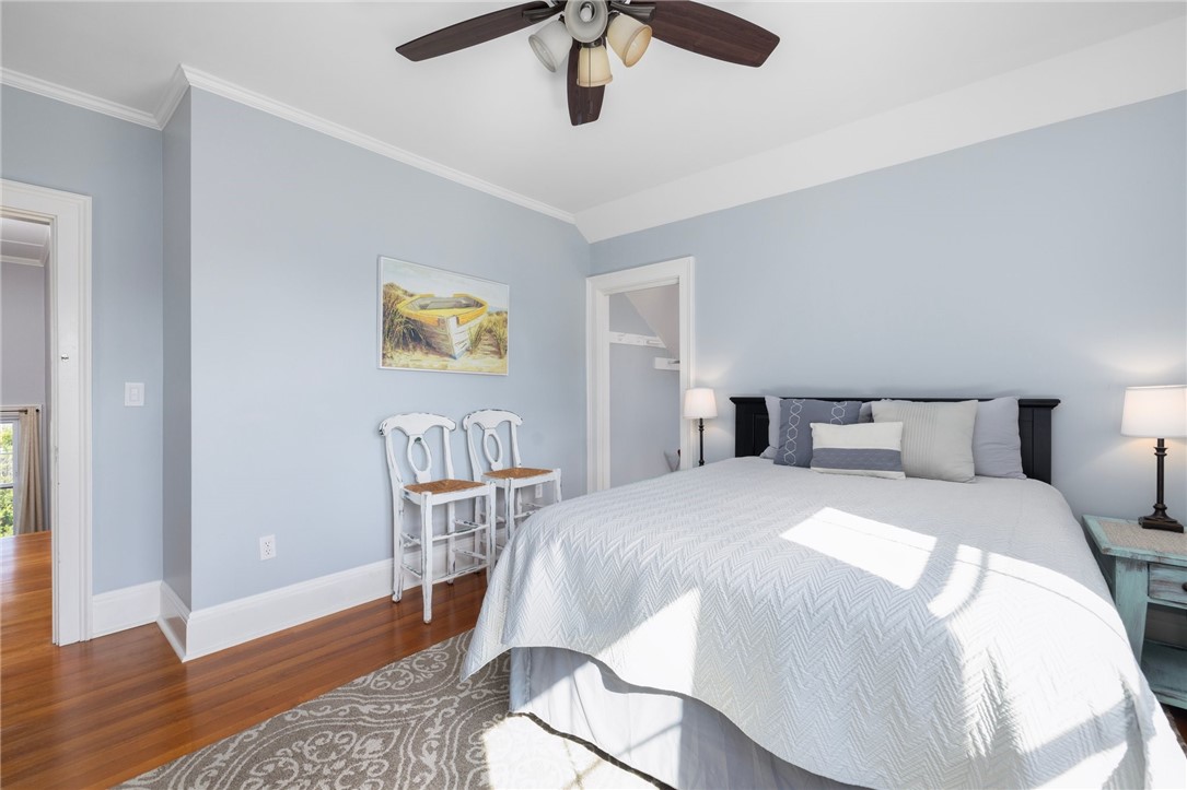 127 West Main Road Middletown, RI 02842 - Photo 23 of 33 2nd floor bedroom #2