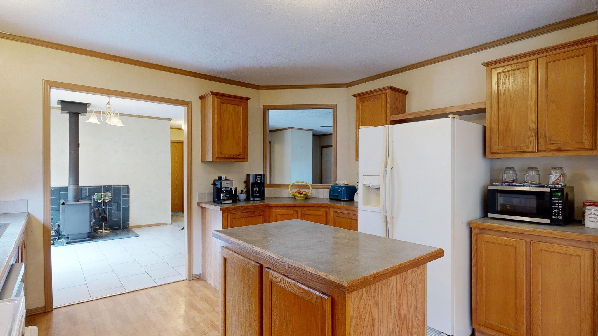 6524 Edgar Road Vestaburg, MI 48891 - Photo 10 of 49 1940669-8faf6210-ffbc-4334-a620-50f6976ab648.JPG