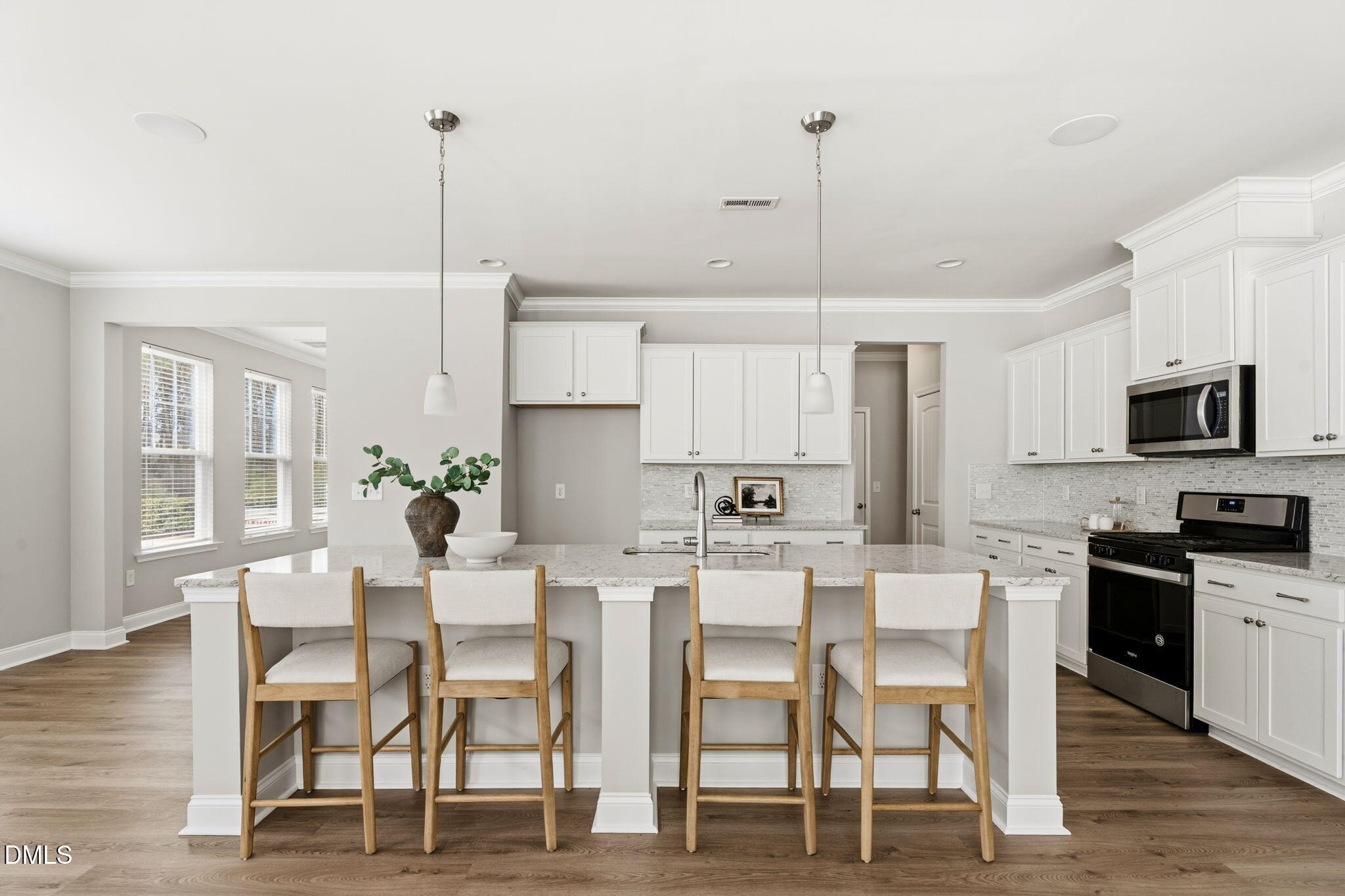 624 Newlyn Drive Raleigh, NC 27606 - Photo 4 of 23 Kitchen