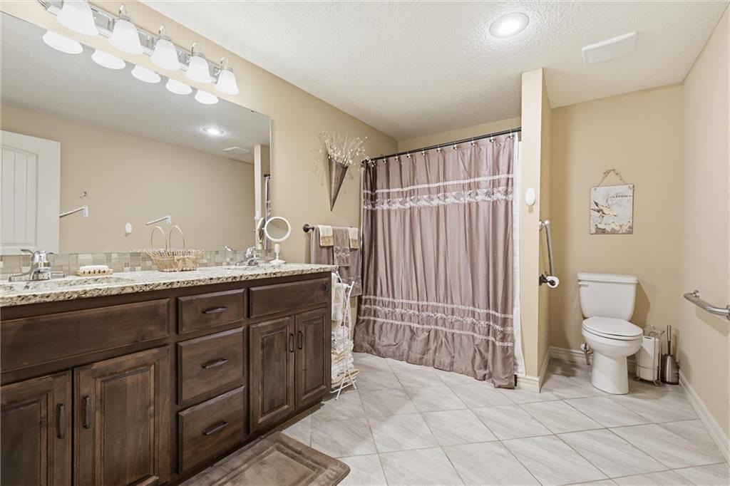 2400 Southwest River Spring Road Lee's Summit, MO 64082 - Photo 28 of 37