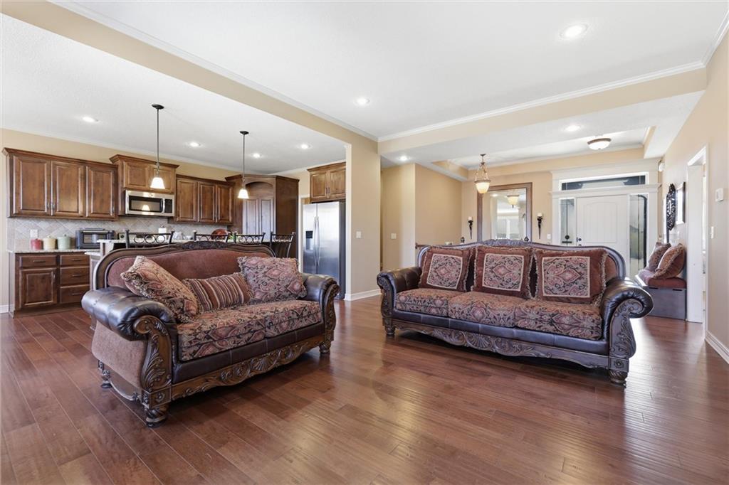 2400 Southwest River Spring Road Lee's Summit, MO 64082 - Photo 4 of 37