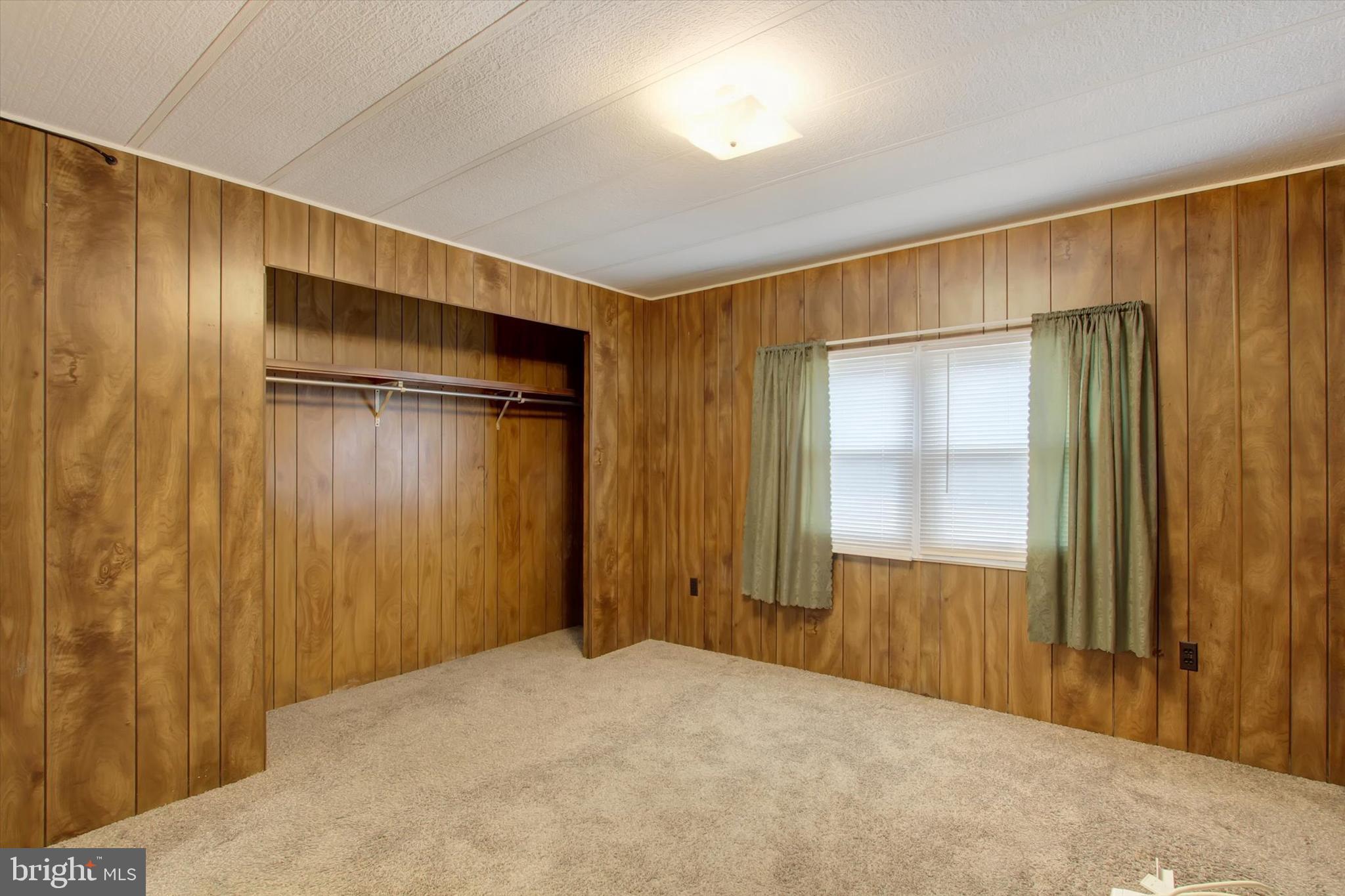 3631 Fairfield Road, Unit (8 837 ACRES) Gettysburg, PA 17325 - Photo 20 of 24 a view of an empty room with a window