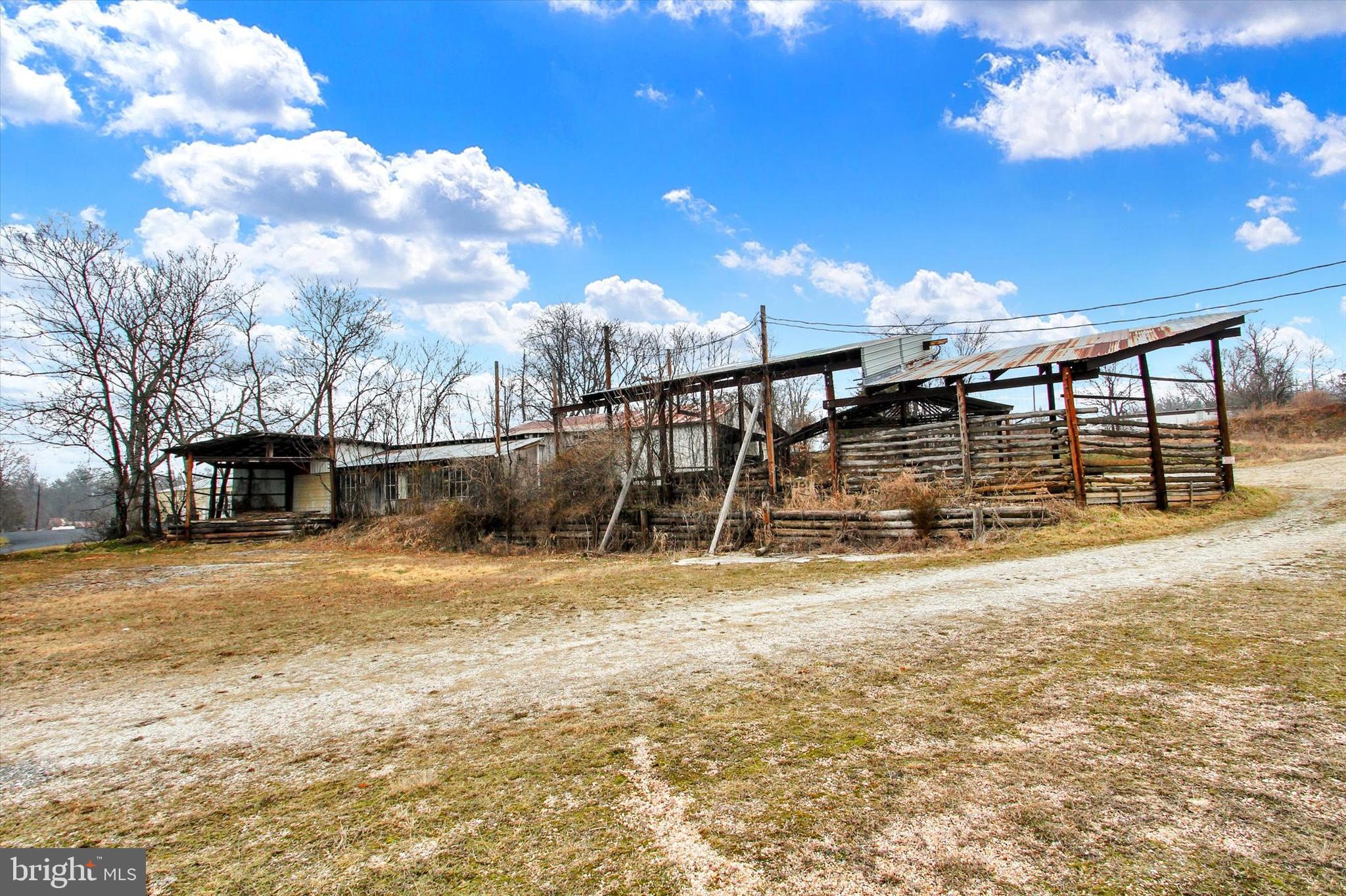 3631 Fairfield Road, Unit (8 837 ACRES) Gettysburg, PA 17325 - Photo 9 of 24 a view of a terrace