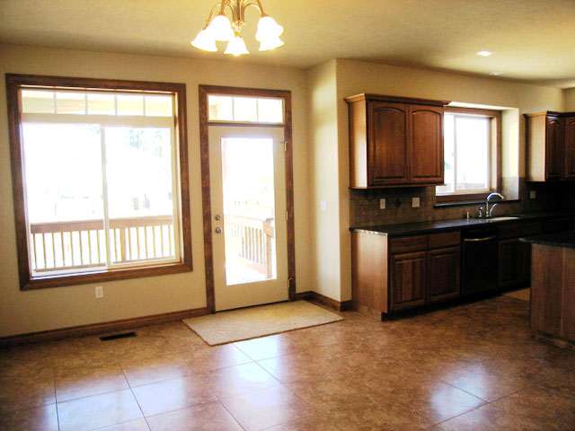 1005 East Golden Road Spokane, WA 99208 - Photo 7 of 9 Gallery Image 7