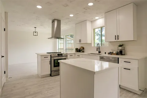 $349,000 | 7926 Windy Creek Drive, Houston, TX 77040