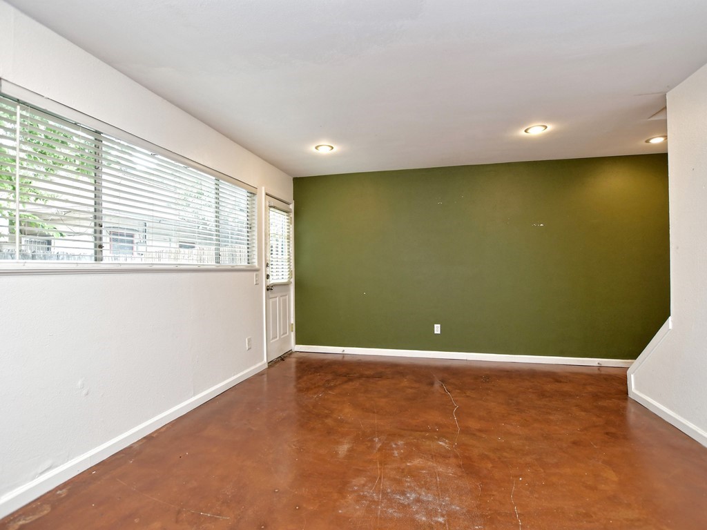 604 Franklin Boulevard, Unit B Austin, TX 78751 - Photo 5 of 17