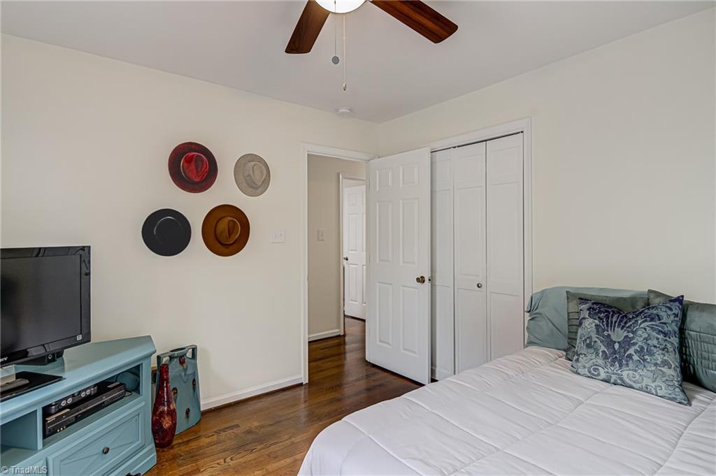 5519 Robinridge Road Greensboro, NC 27410 - Photo 28 of 40 Third bedroom