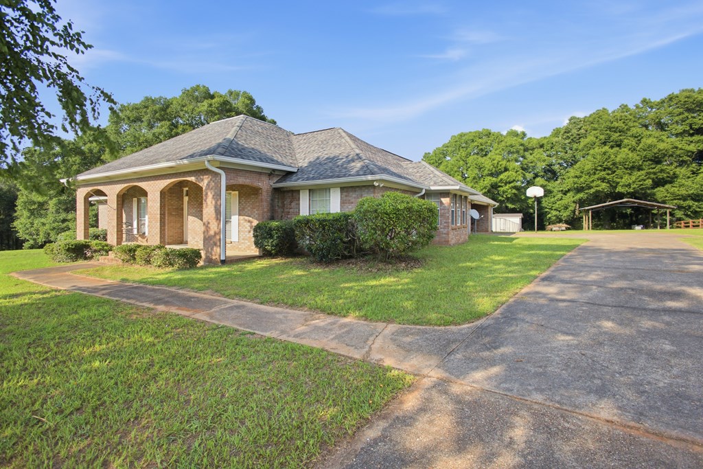 344 Hidden Springs Road Midland City, AL 36350 - Photo 3 of 64