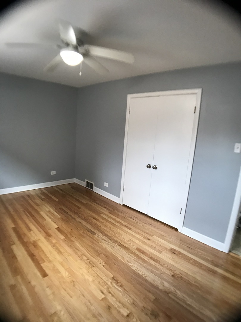 9339 South Harding Avenue Evergreen Park, IL 60805 - Photo 12 of 33