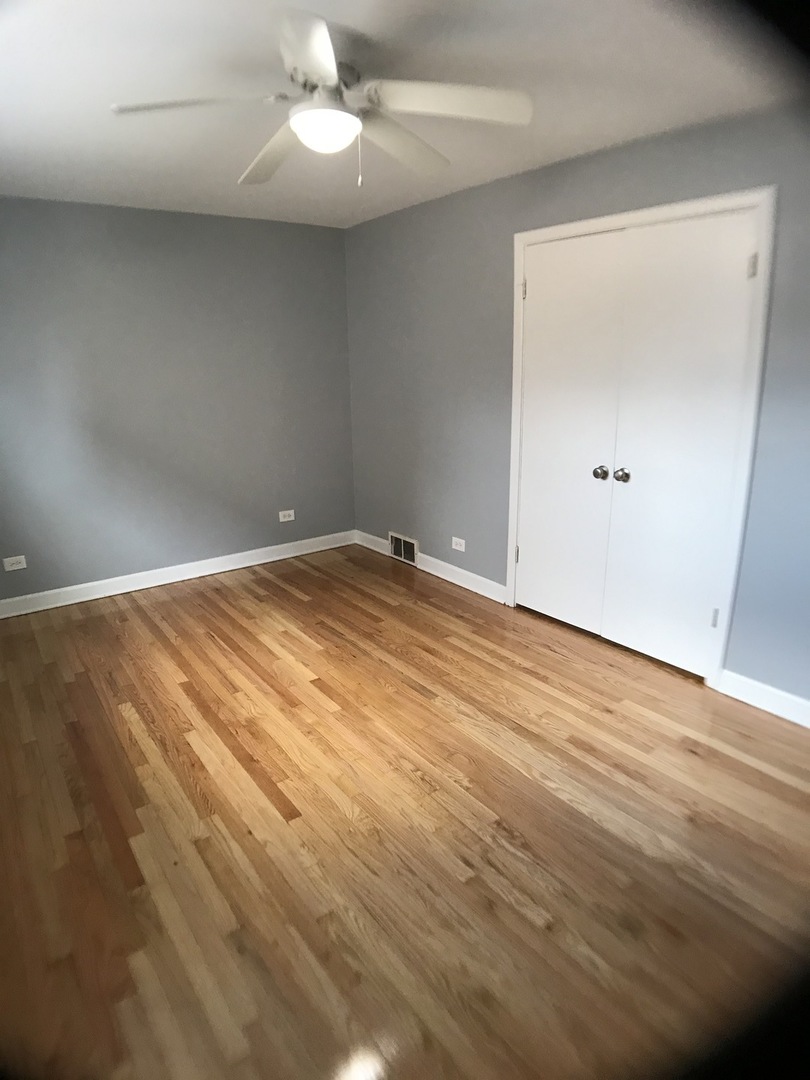 9339 South Harding Avenue Evergreen Park, IL 60805 - Photo 8 of 33