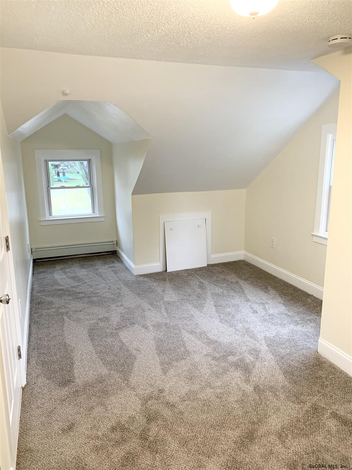 1061 Roberta Road Rotterdam, NY 12303 - Photo 12 of 16 2nd Floor Bedroom