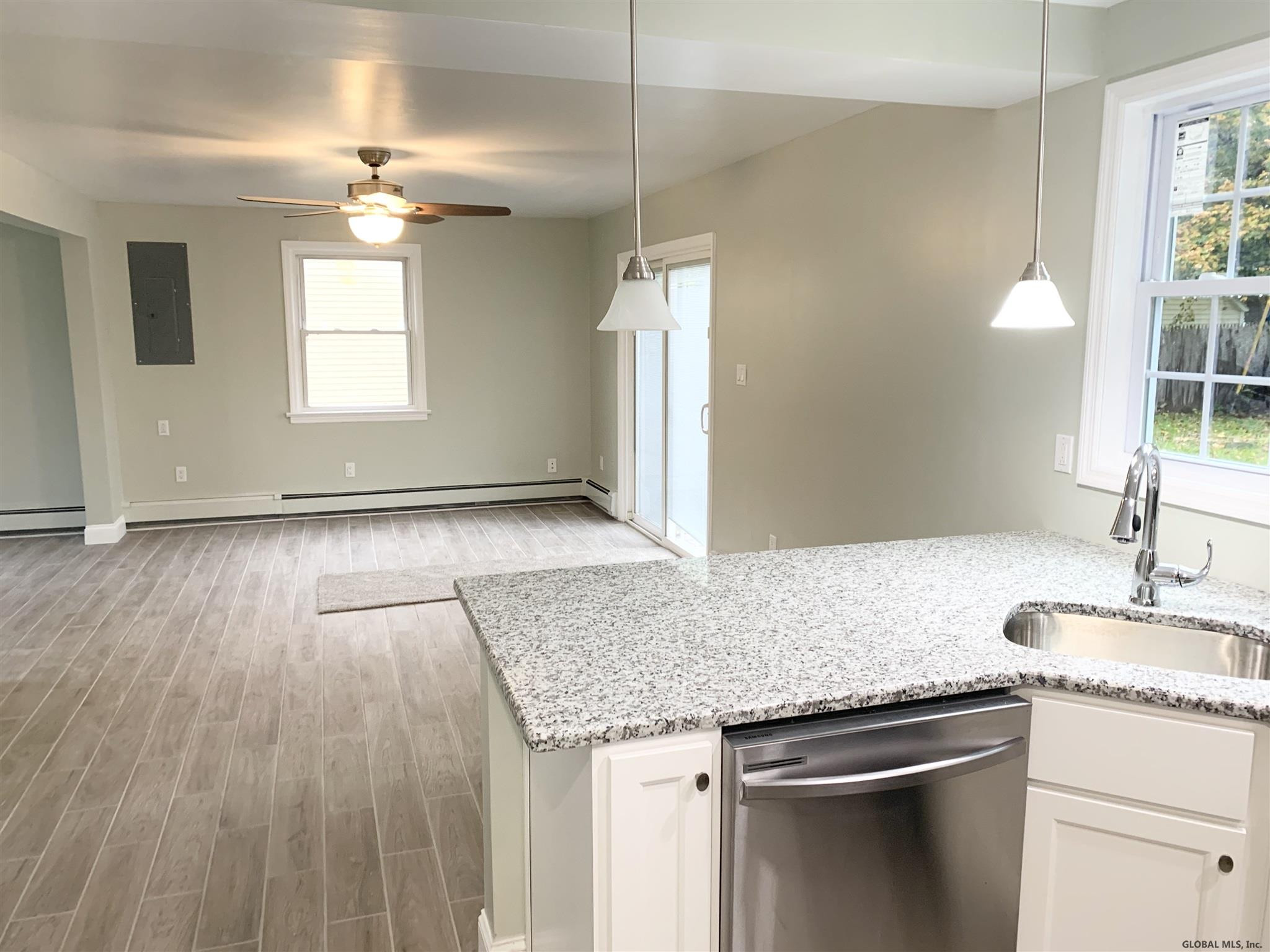 1061 Roberta Road Rotterdam, NY 12303 - Photo 4 of 16 Photo 4