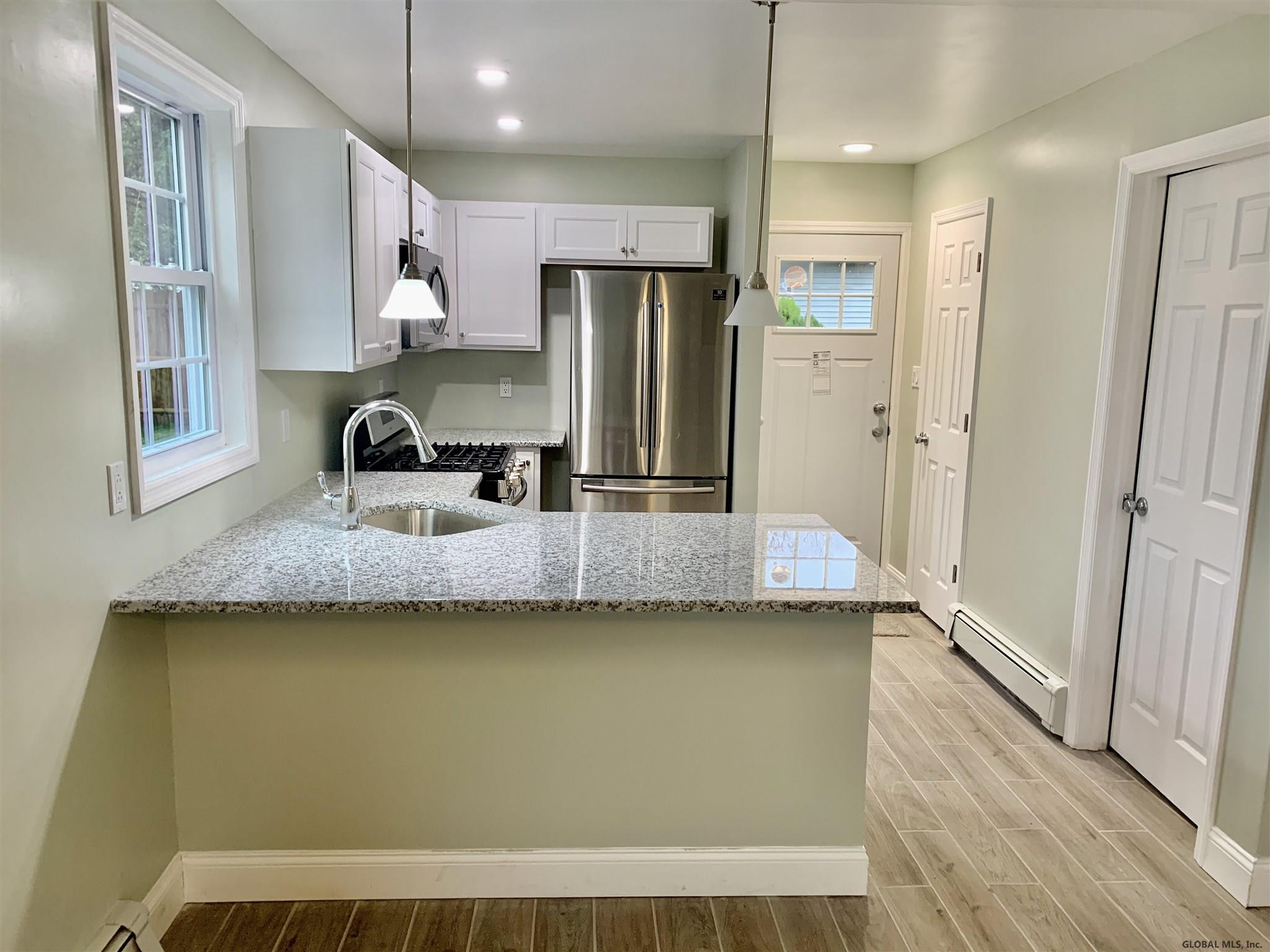 1061 Roberta Road Rotterdam, NY 12303 - Photo 5 of 16 Photo 5
