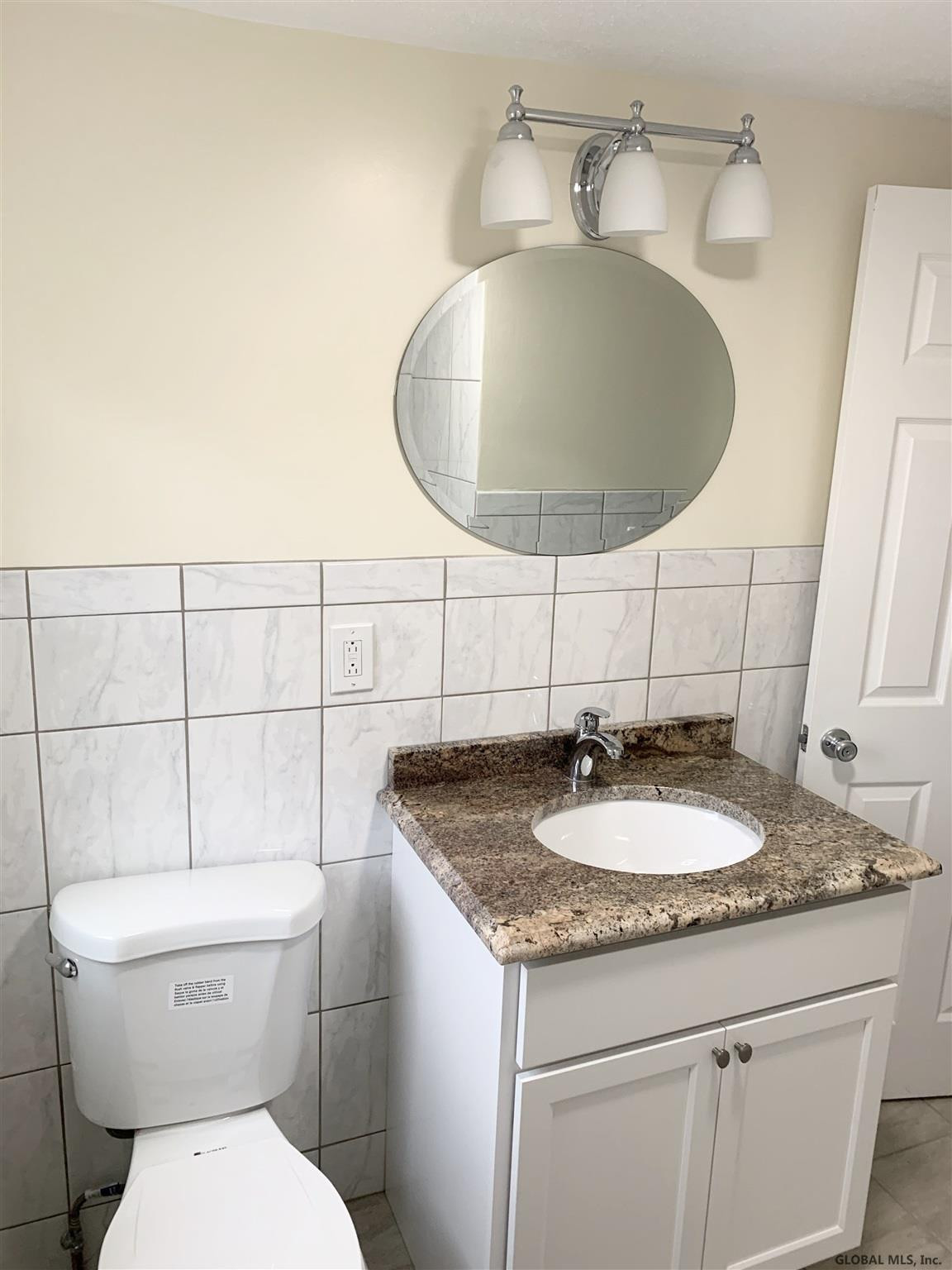 1061 Roberta Road Rotterdam, NY 12303 - Photo 10 of 16 2nd Floor Bathroom