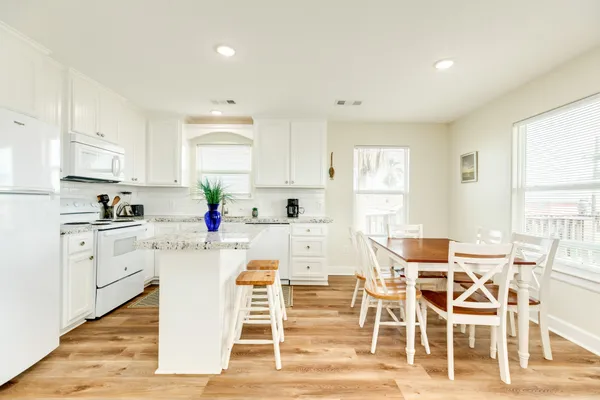 $415,000 | 1214 Fort Velasco Drive, Surfside Beach, TX 77541