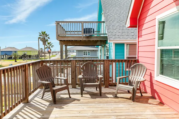 $415,000 | 1214 Fort Velasco Drive, Surfside Beach, TX 77541