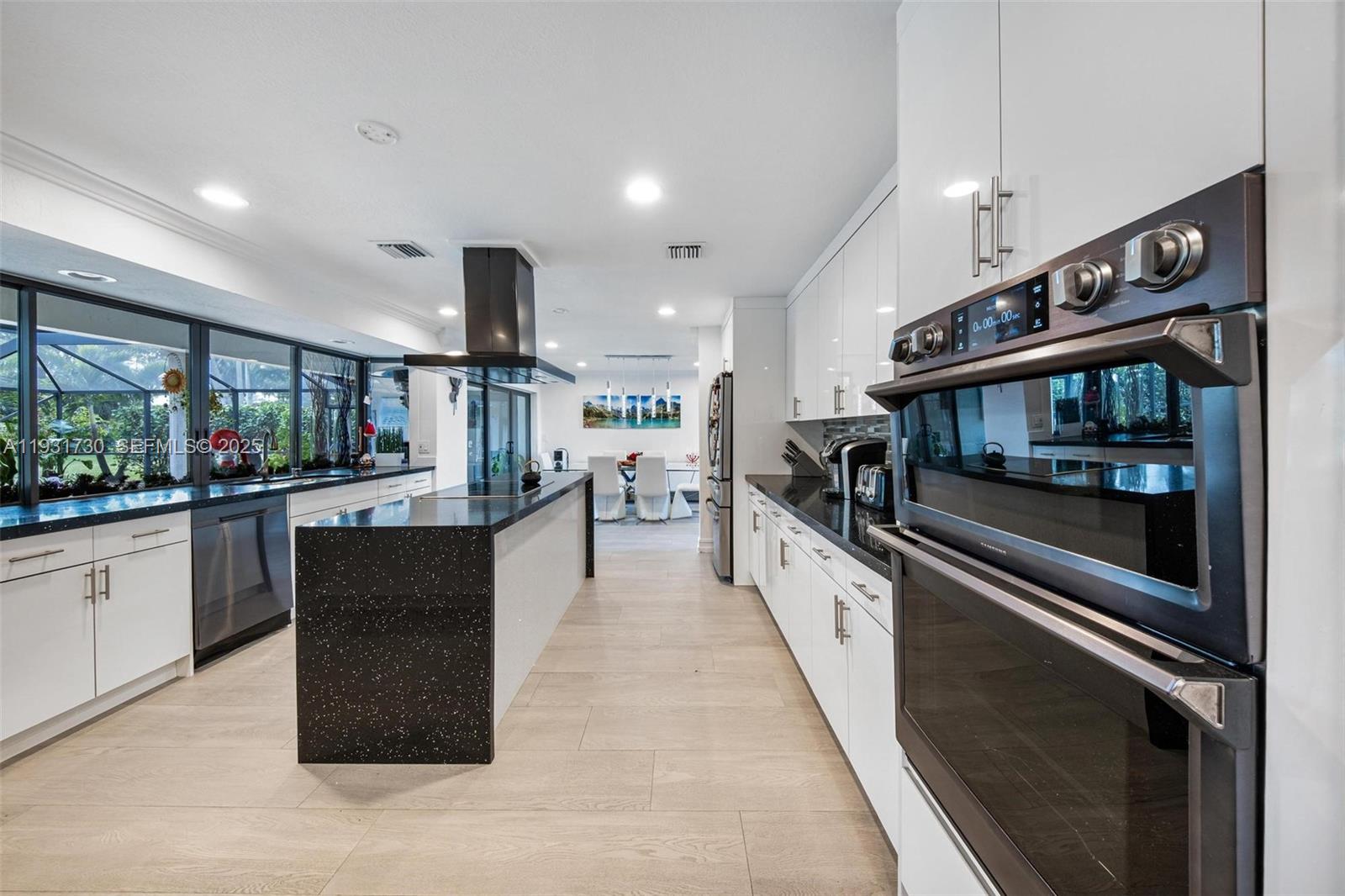 13840 Chatham Place Davie, FL 33325 - Photo 16 of 100