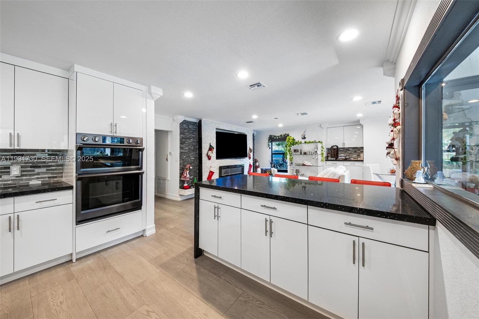 13840 Chatham Place Davie, FL 33325 - Photo 19 of 100