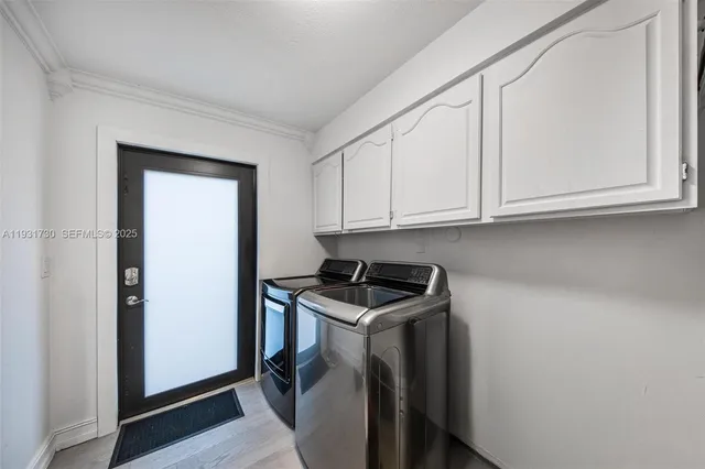 $1,350,000 | 13840 Chatham Place, Davie, FL 33325