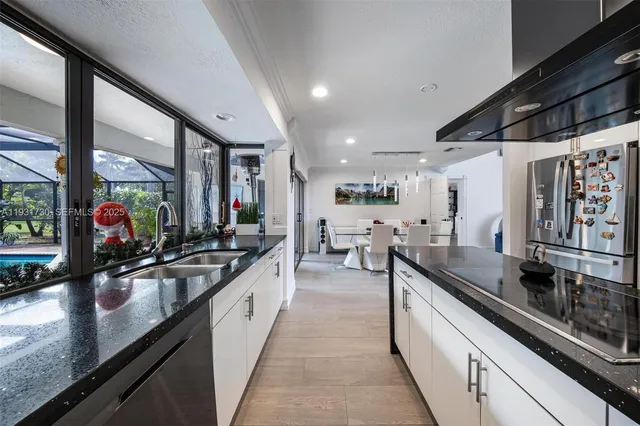 $1,350,000 | 13840 Chatham Place, Davie, FL 33325