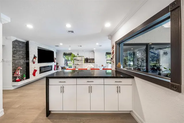 $1,350,000 | 13840 Chatham Place, Davie, FL 33325