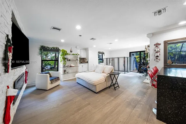 $1,350,000 | 13840 Chatham Place, Davie, FL 33325