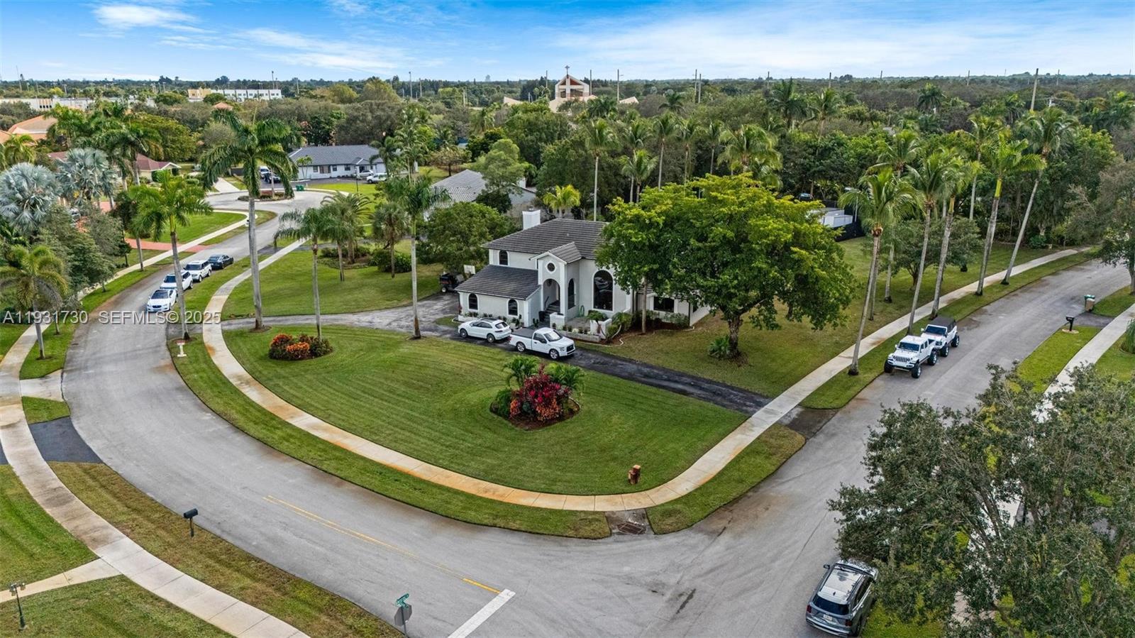 13840 Chatham Place Davie, FL 33325 - Photo 3 of 100