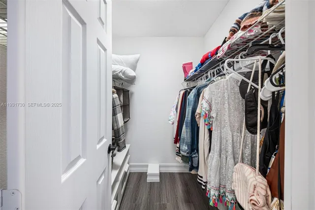 $1,350,000 | 13840 Chatham Place, Davie, FL 33325