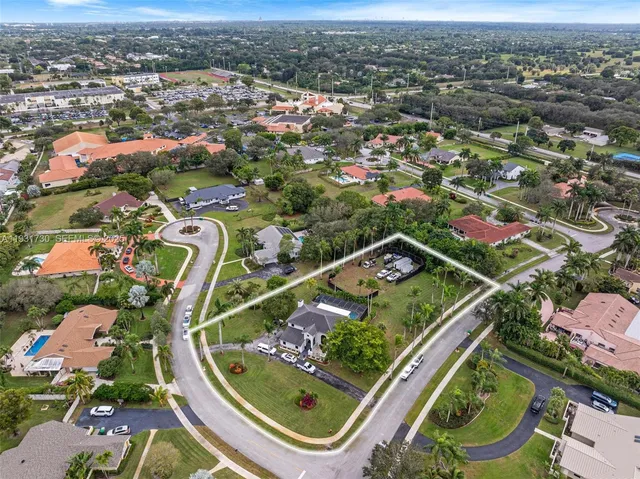 $1,350,000 | 13840 Chatham Place, Davie, FL 33325