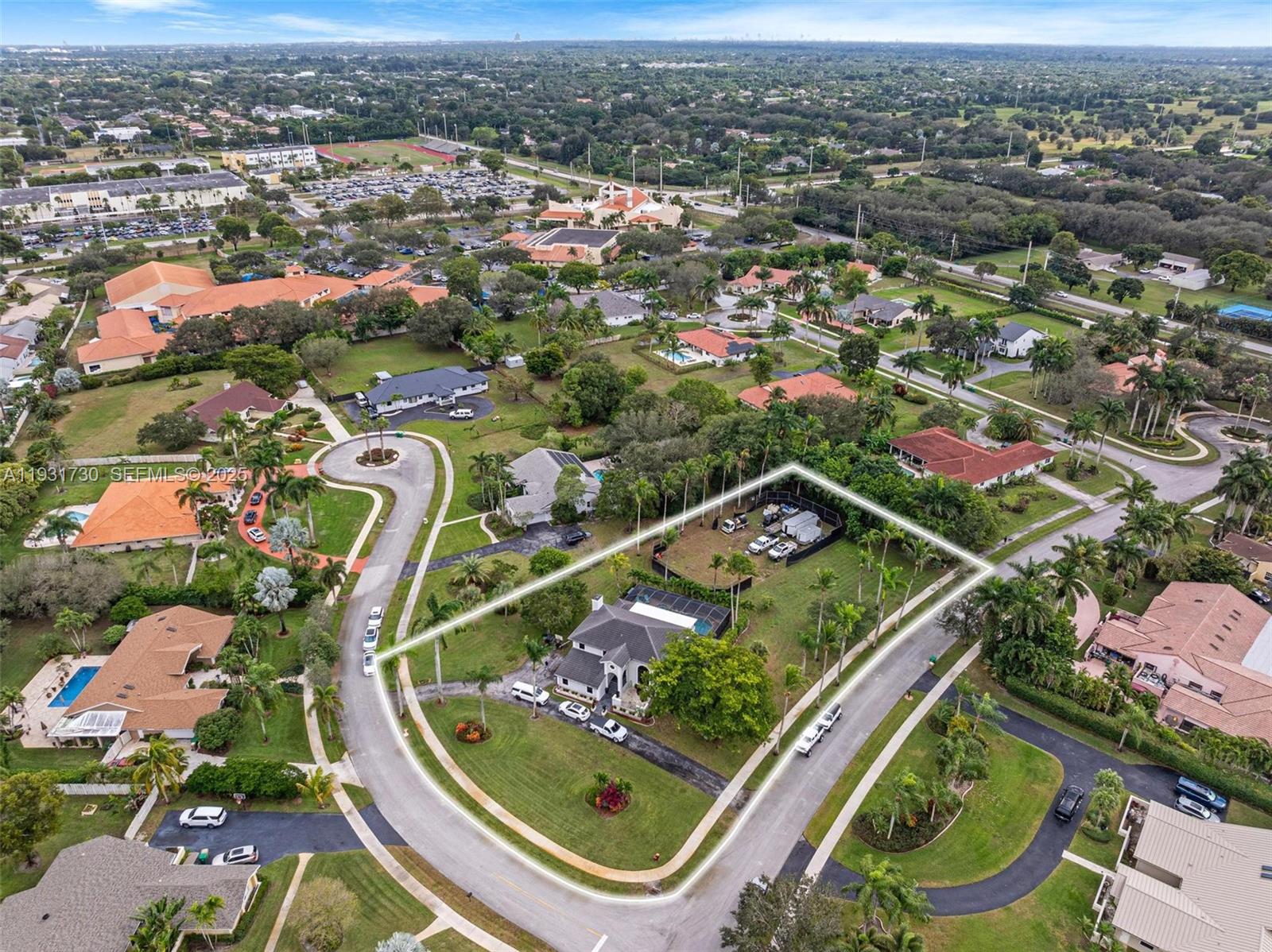 13840 Chatham Place Davie, FL 33325 - Photo 4 of 100