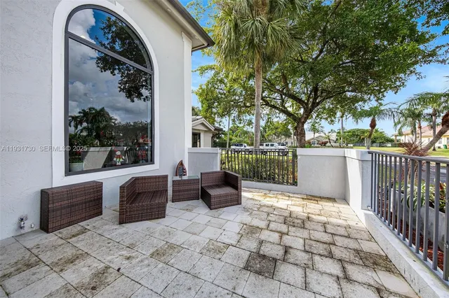 $1,350,000 | 13840 Chatham Place, Davie, FL 33325