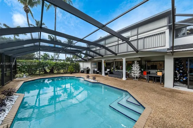 $1,350,000 | 13840 Chatham Place, Davie, FL 33325