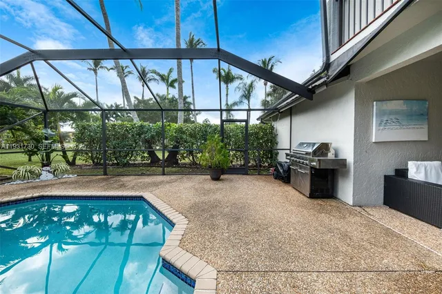 $1,350,000 | 13840 Chatham Place, Davie, FL 33325