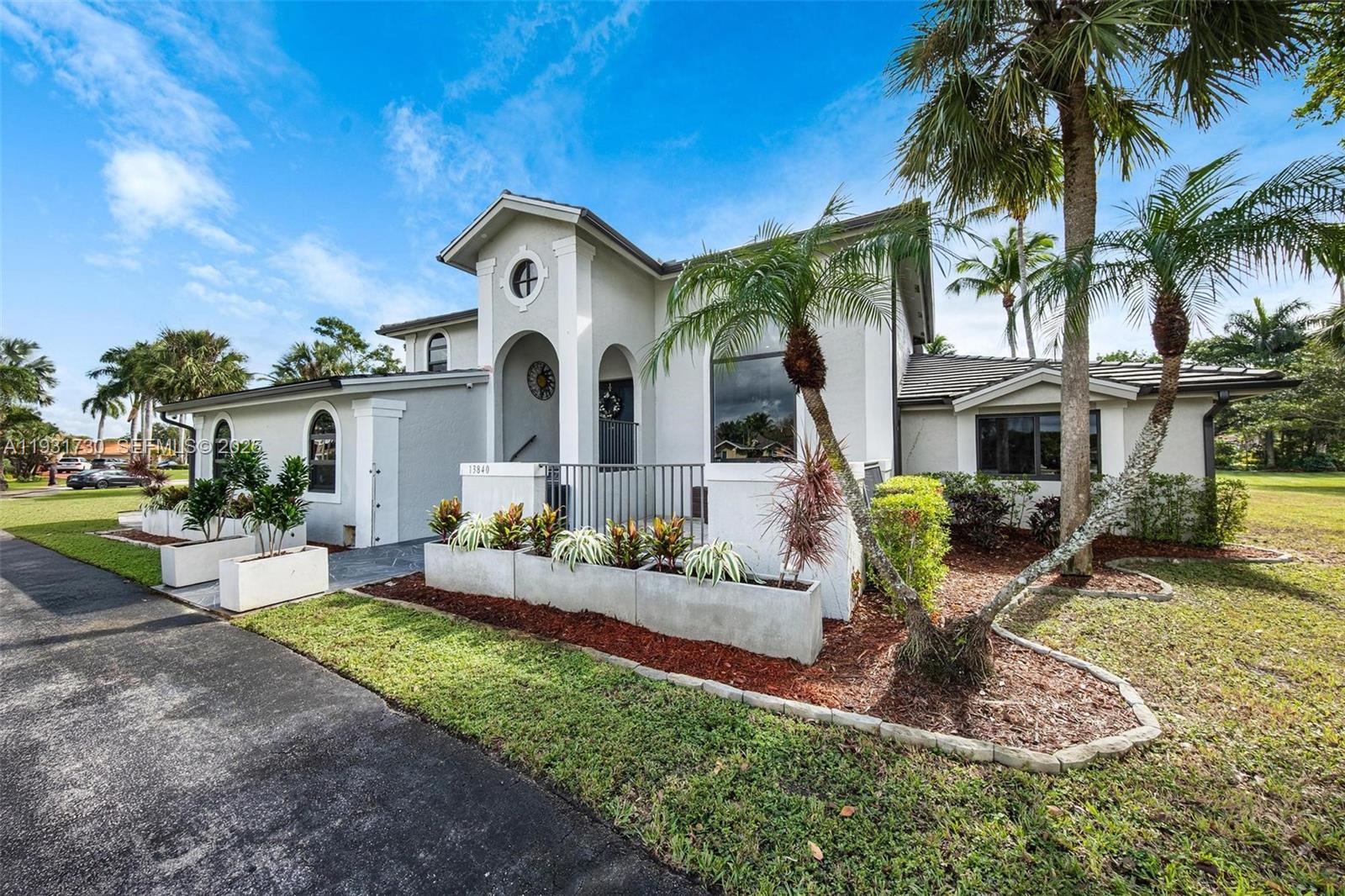 13840 Chatham Place Davie, FL 33325 - Photo 77 of 100