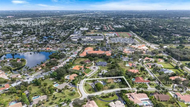 $1,350,000 | 13840 Chatham Place, Davie, FL 33325