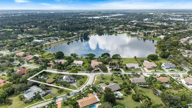 $1,350,000 | 13840 Chatham Place, Davie, FL 33325