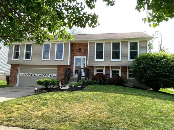 $319,900 | 158 Country View Drive, Harrison, OH 45030