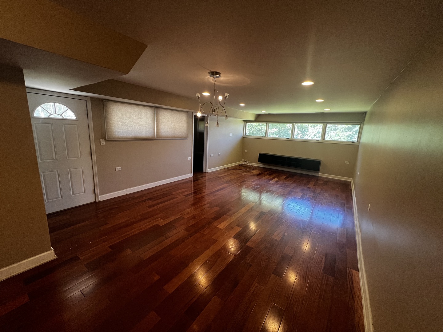 2544 Spruce Road Homewood, IL 60430 - Photo 3 of 18