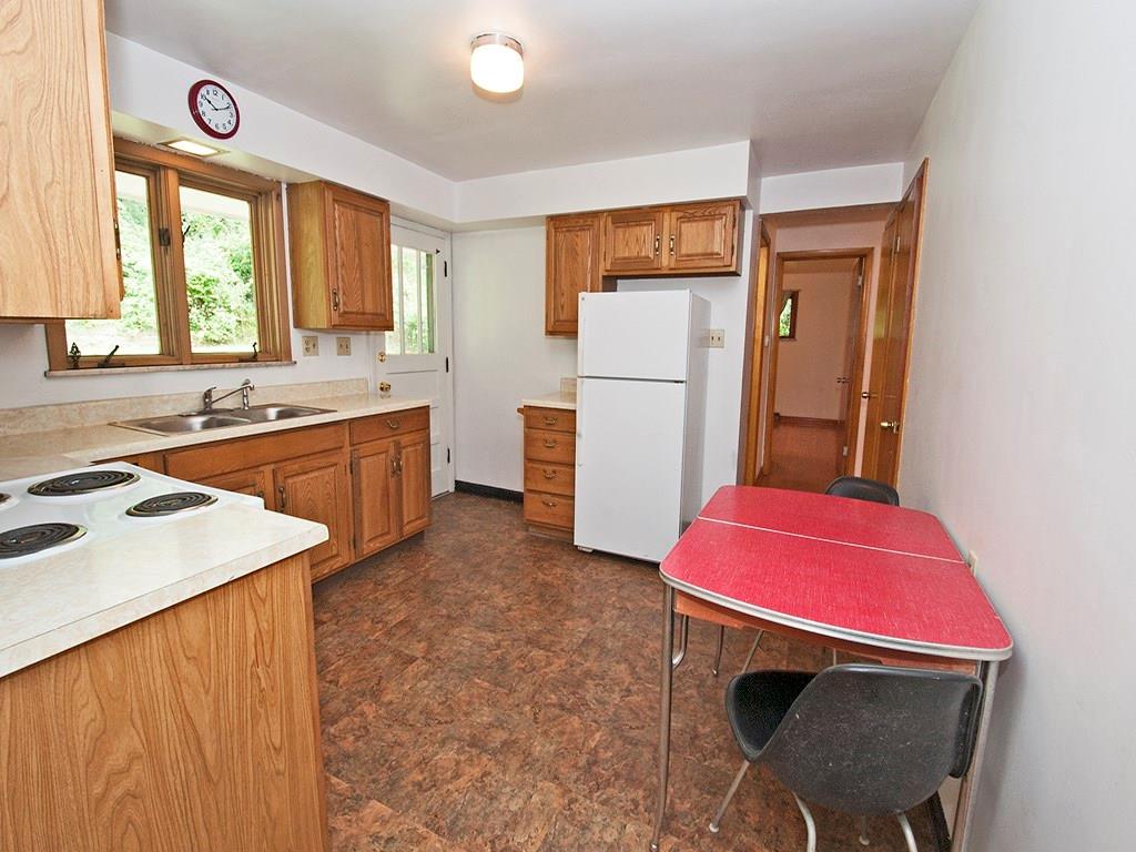 548 North Lewis Run Road Pleasant Hills, PA 15122 - Photo 12 of 24 Gallery Image 12
