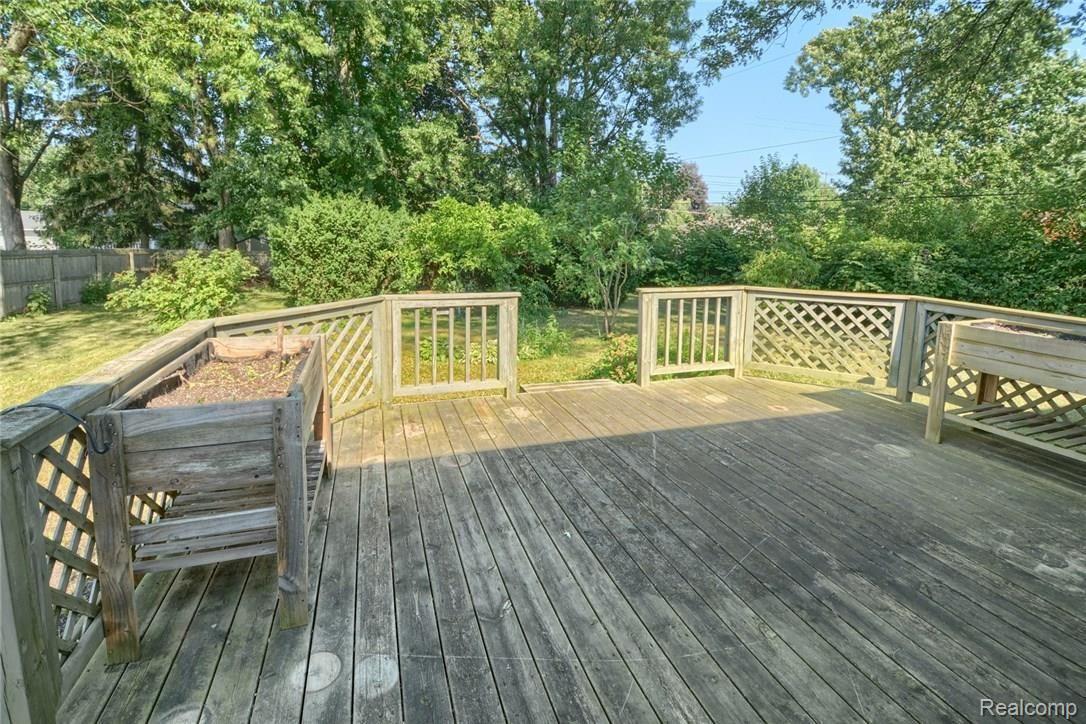 4453 Stoney Ridge Road Flint, MI 48507 - Photo 6 of 23 DSC_5177-HDR(3).jpg