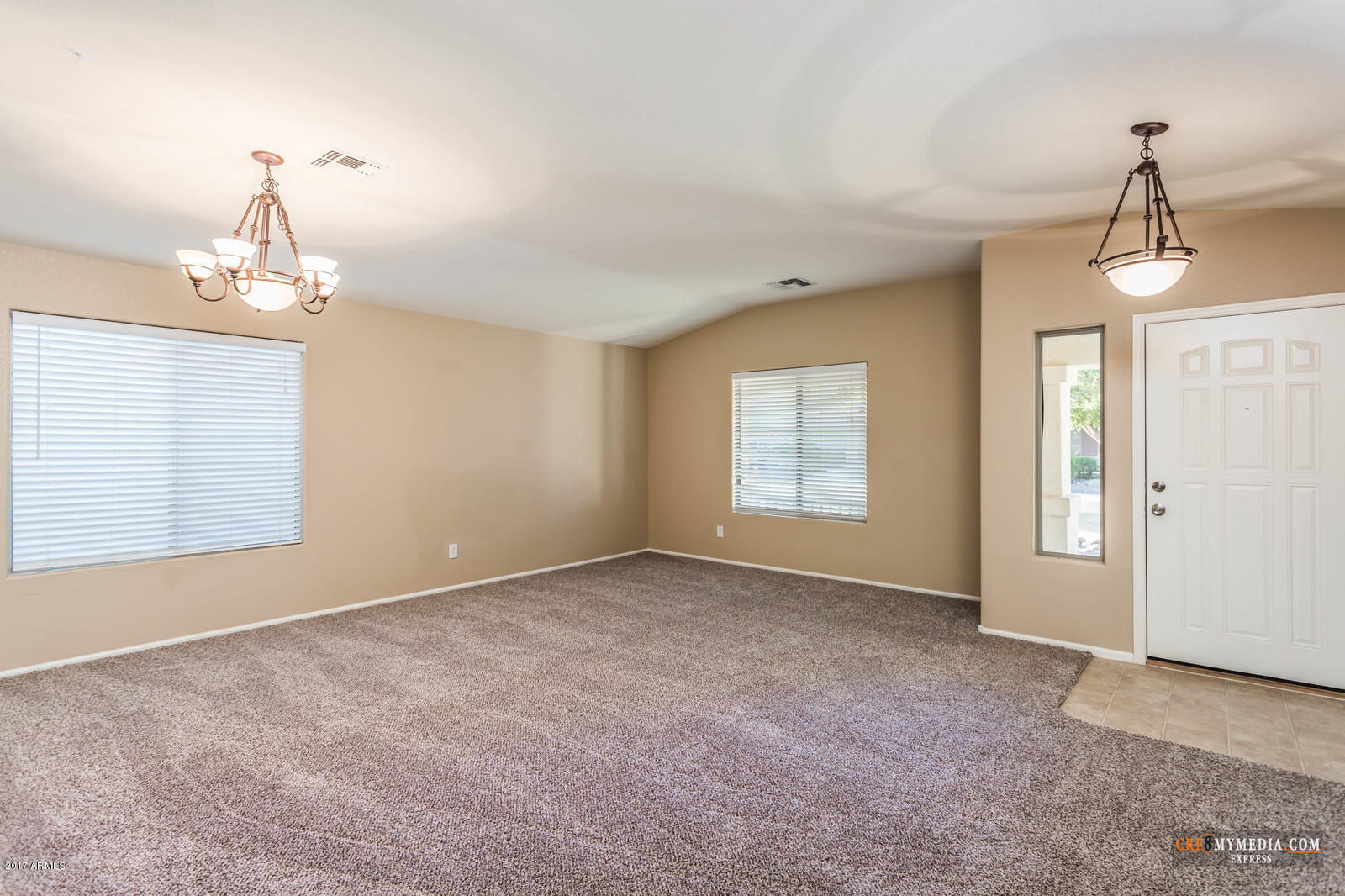 42659 West Venture Road Maricopa, AZ 85138 - Photo 5 of 29 05_Cre8MyMediacom-05_mls