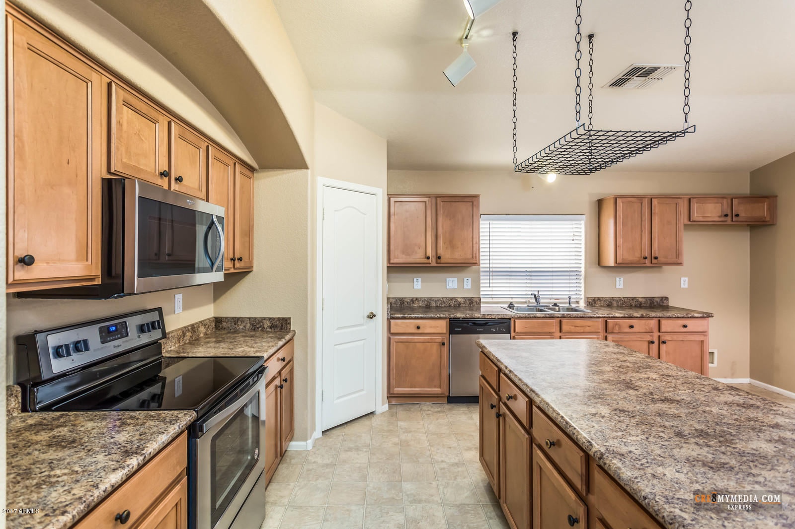 42659 West Venture Road Maricopa, AZ 85138 - Photo 6 of 29 06_Cre8MyMediacom-06_mls