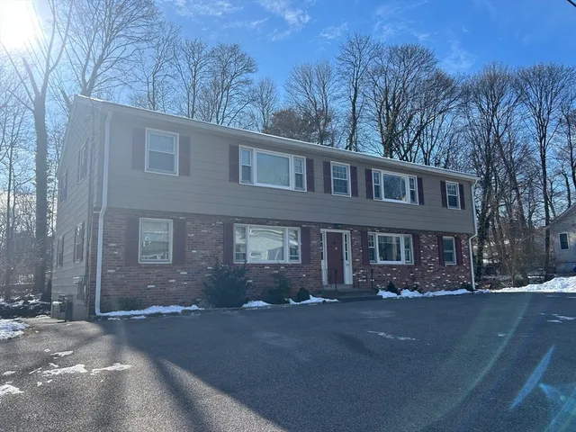 $2,100 | 30 South Street, Unit D, North Attleboro, MA 02760