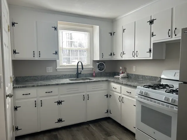 $2,100 | 30 South Street, Unit D, North Attleboro, MA 02760