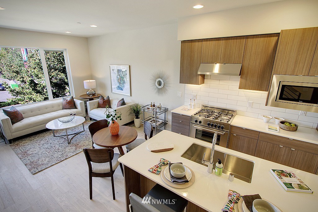 3800 B California Avenue Southwest Seattle, WA 98116 - Photo 9 of 17