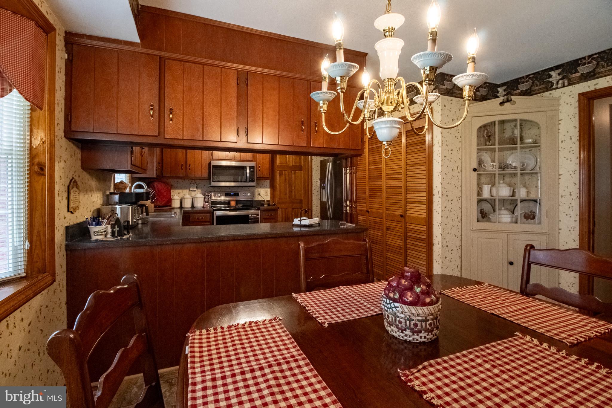 2912 Ridge Road South Martinsburg, WV 25403 - Photo 15 of 57 Gallery Image 15
