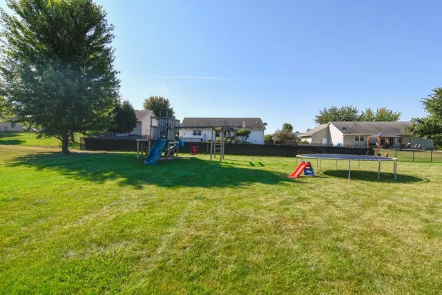 $479,900 | 544 Nicole Lane, Wrightstown, WI 54180