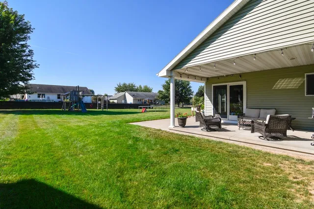 $479,900 | 544 Nicole Lane, Wrightstown, WI 54180