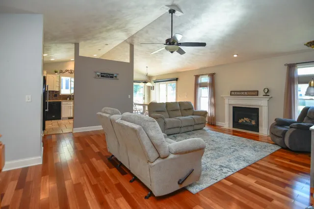 $479,900 | 544 Nicole Lane, Wrightstown, WI 54180