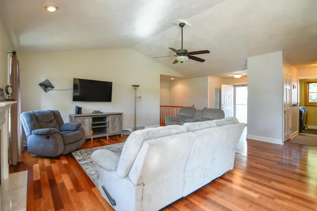 $479,900 | 544 Nicole Lane, Wrightstown, WI 54180